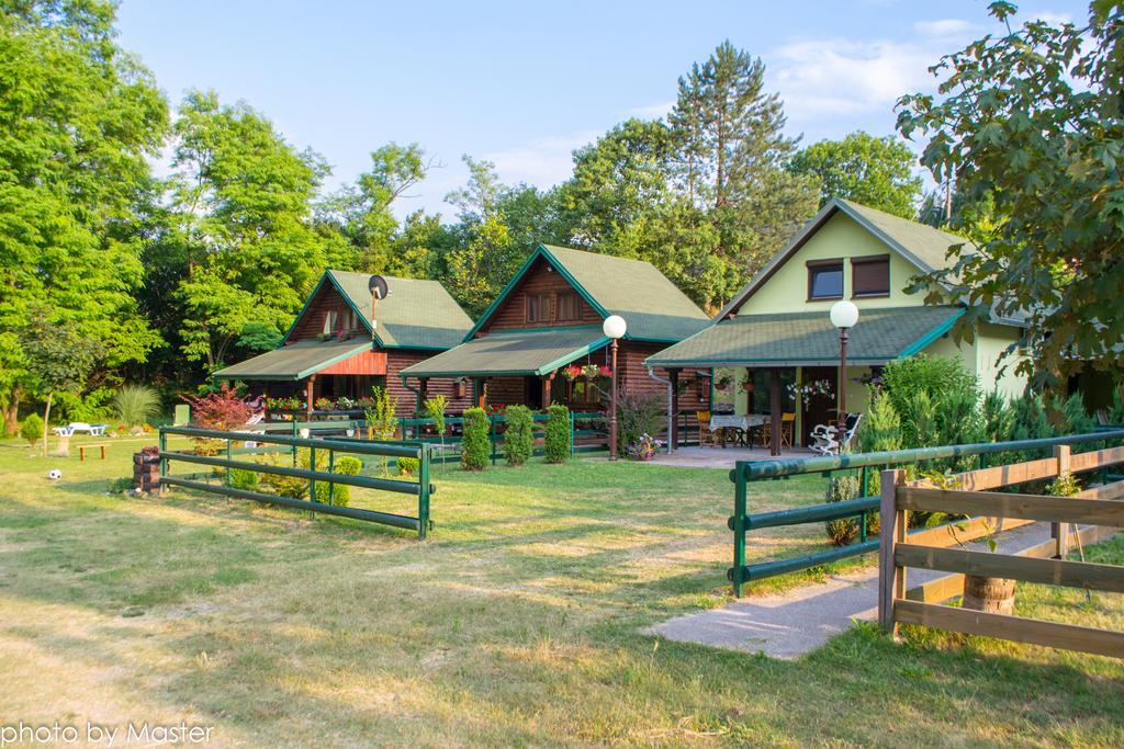 Holiday Homes Biser Lopatnice Lopatnica Екстер'єр фото