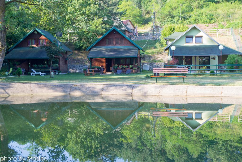 Holiday Homes Biser Lopatnice Lopatnica Екстер'єр фото